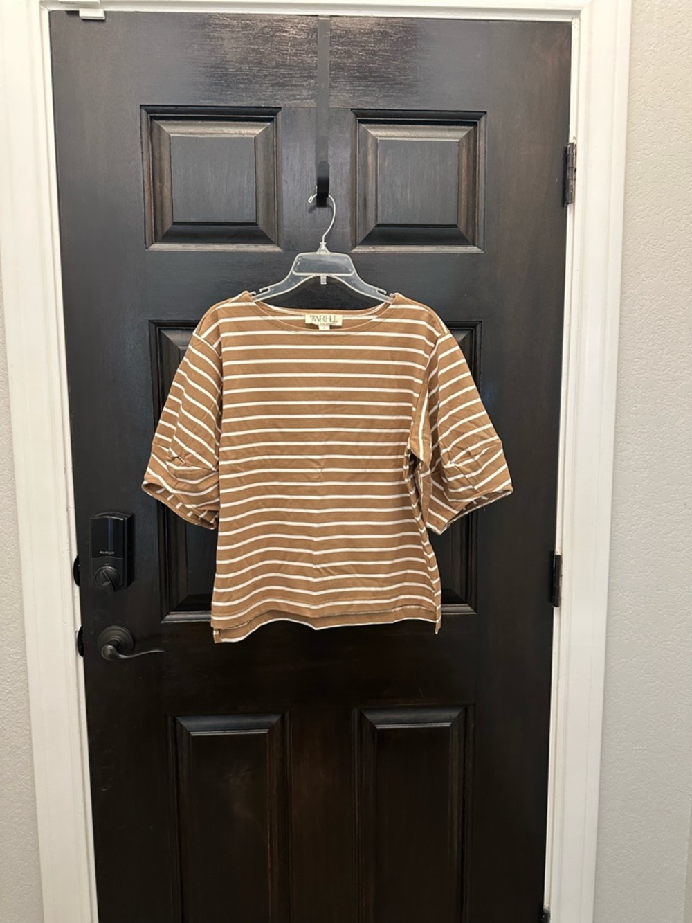 TWRHLL by Christie Brinkley Tan & White Striped Short Sleeve Top Large